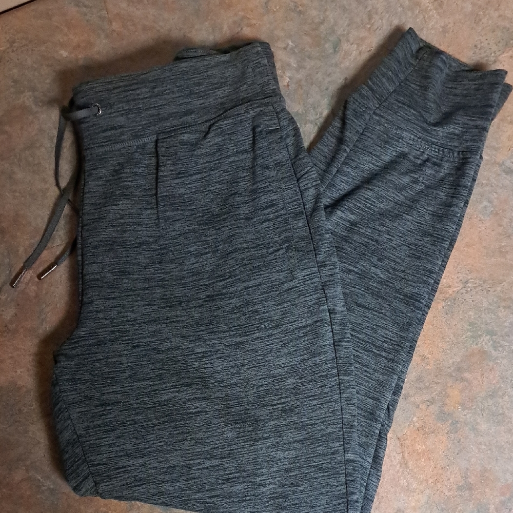 Zuri Performance Knit Charcoal Heather Jogger Pants